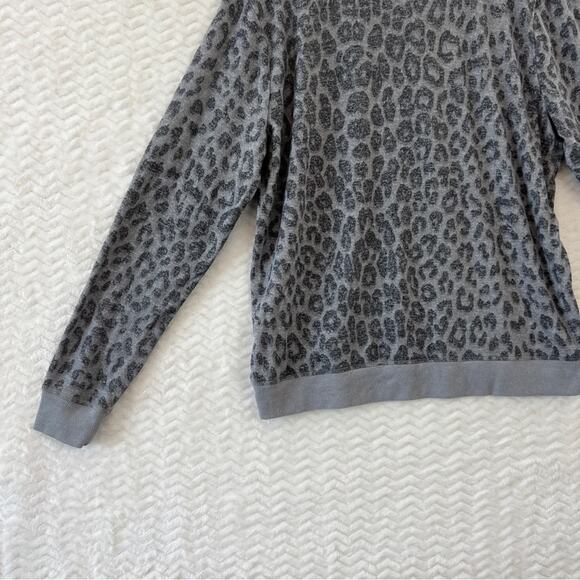 Lucky Brand Leopard Print Grey Viscose Knit Blend Pullover Sweater Size Large - Picture 9 of 15